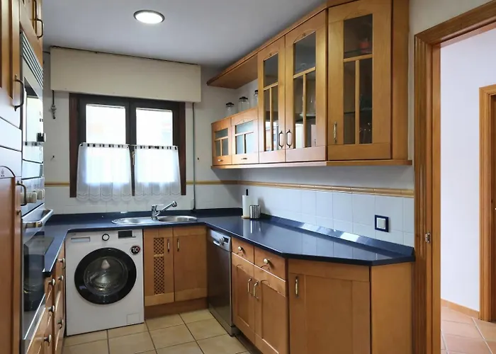 Entre Mar Y Picos - Colombres, Cerca De Llanes * Colombres