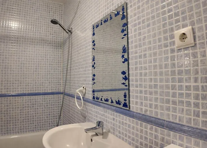 Entre Mar Y Picos - Colombres, Cerca De Llanes